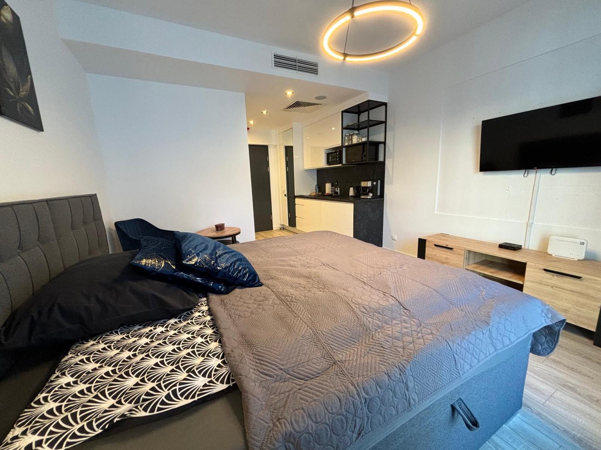 Totu Today-Plac Wolnosci 6 Apartamenty, Faktura Vat, Self Check-In Poznan Dış mekan fotoğraf
